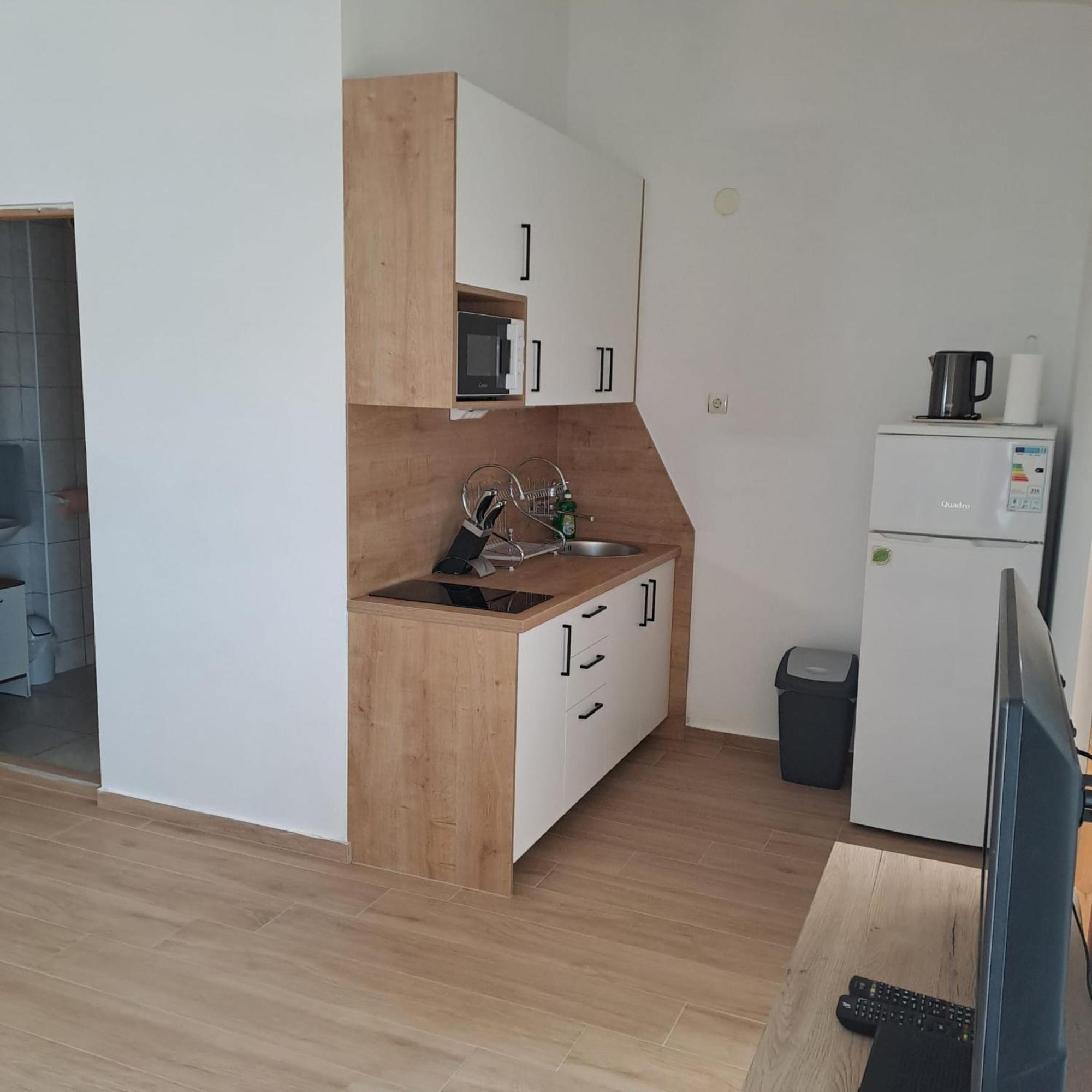 Apartments Cecilija Povljana Kültér fotó